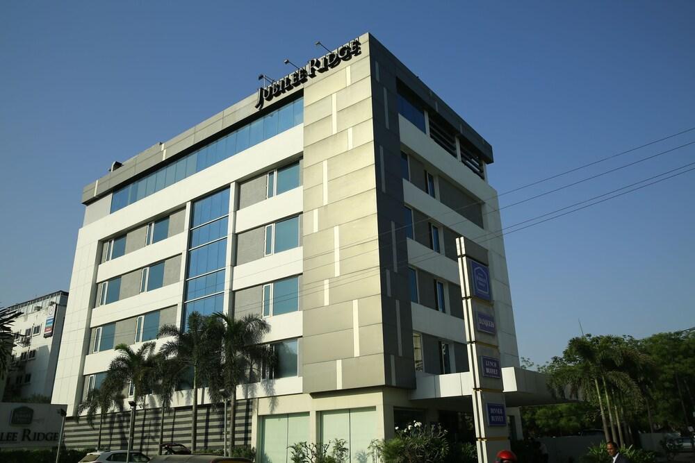 Best Western Jubilee Ridge Hyderabad Exterior photo
