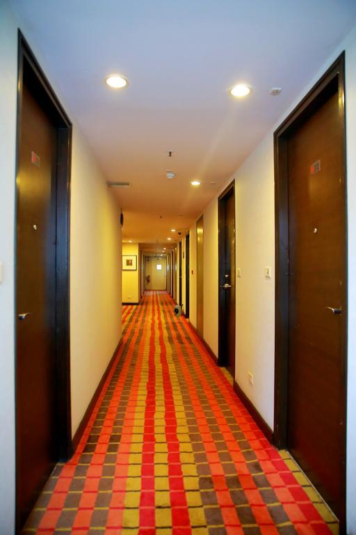 Best Western Jubilee Ridge Hyderabad Exterior photo